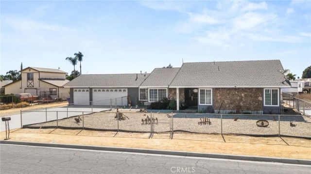 6063 Saguaro, Riverside, CA 92509