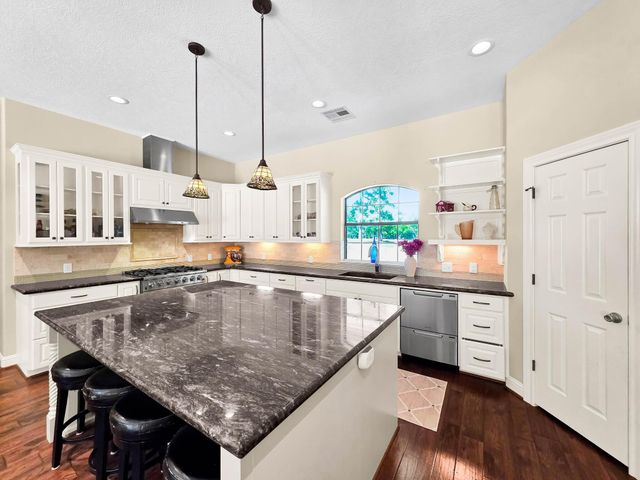 531 County Road 641, Dayton, TX 77535