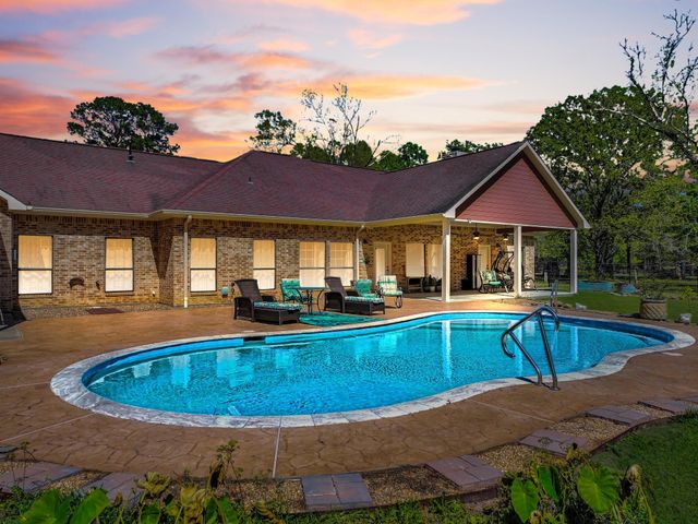 531 County Road 641, Dayton, TX 77535