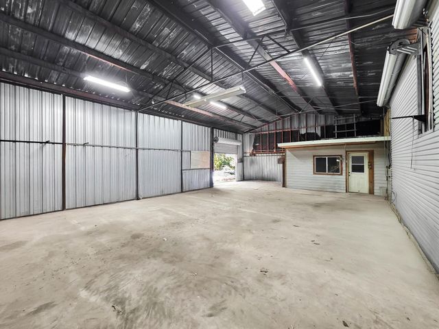 531 County Road 641, Dayton, TX 77535