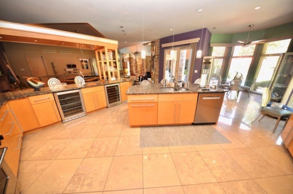 Image 16 of property listing at #2 Kingridge Drive, Mt Vernon, IL 62864