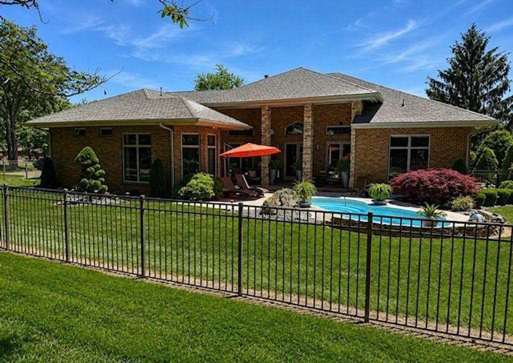 Image 45 of property listing at #2 Kingridge Drive, Mt Vernon, IL 62864