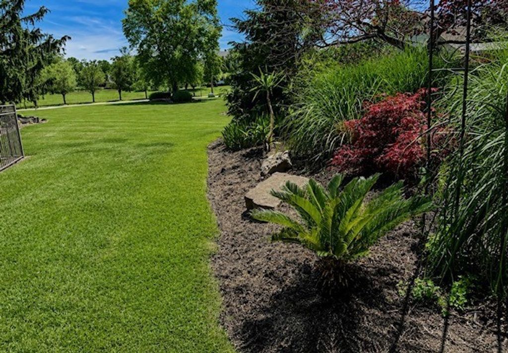 Image 47 of property listing at #2 Kingridge Drive, Mt Vernon, IL 62864