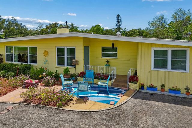 2110 FAIRWAY AVENUE S, St Petersburg, FL 33712