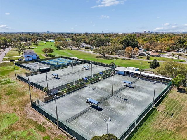 2110 FAIRWAY AVENUE S, St Petersburg, FL 33712