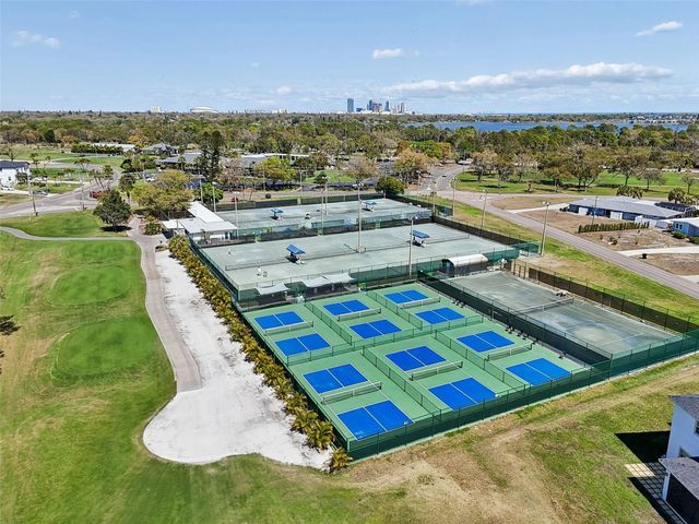 2110 FAIRWAY AVENUE S, St Petersburg, FL 33712