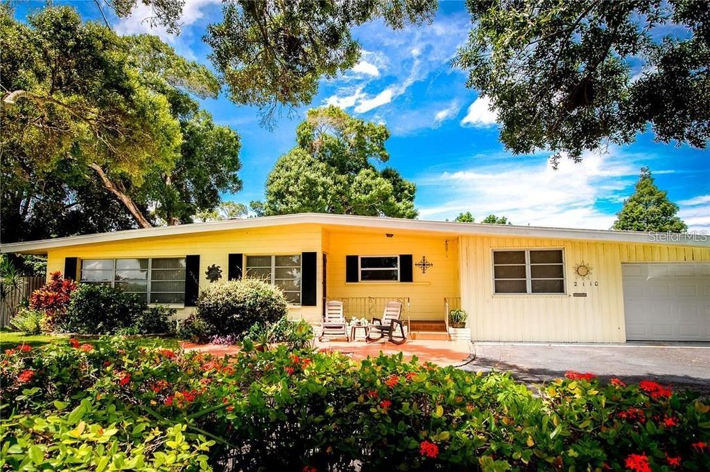 2110 FAIRWAY AVENUE S, St Petersburg, FL 33712