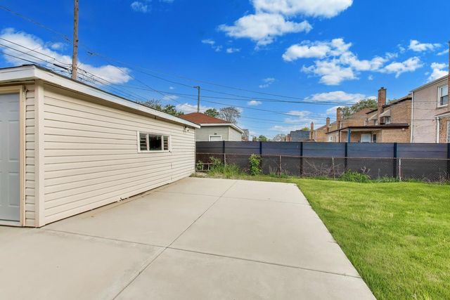 9138 S Carpenter Street, Chicago, IL 60620