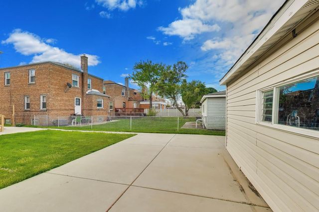 9138 S Carpenter Street, Chicago, IL 60620