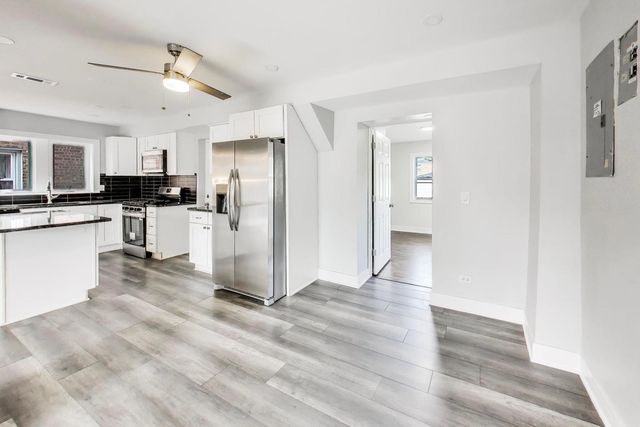 9138 S Carpenter Street, Chicago, IL 60620