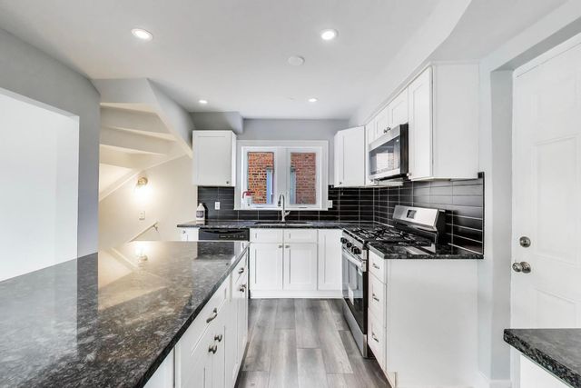 9138 S Carpenter Street, Chicago, IL 60620