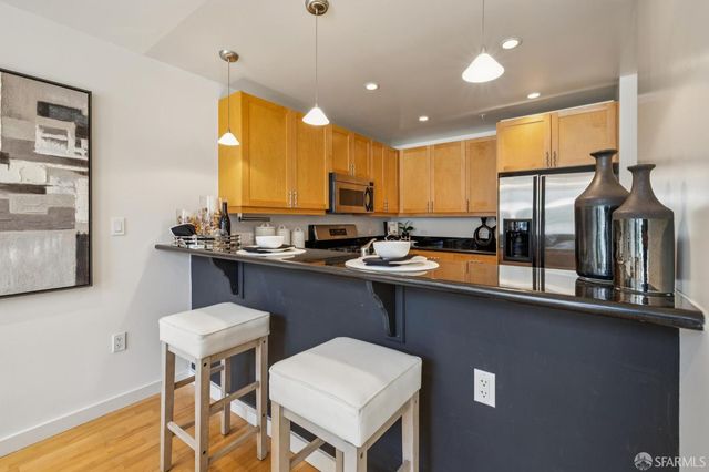 2412 Harrison Street 108, San Francisco, CA 94110