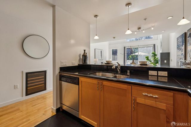 2412 Harrison Street 108, San Francisco, CA 94110