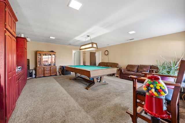 413 Blue Jay Court, Bedford, TX 76021