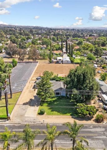 35209 Avenue E, Yucaipa, CA 92399