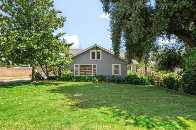 35209 Avenue E, Yucaipa, CA 92399