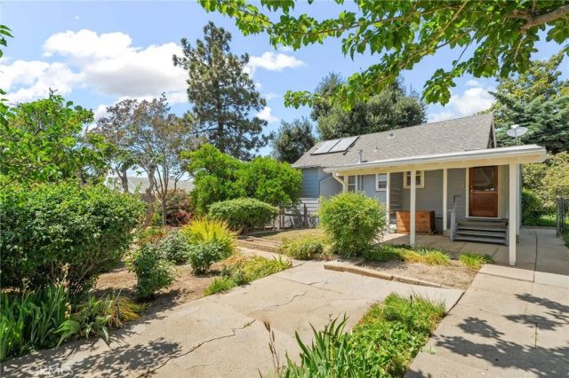 35209 Avenue E, Yucaipa, CA 92399
