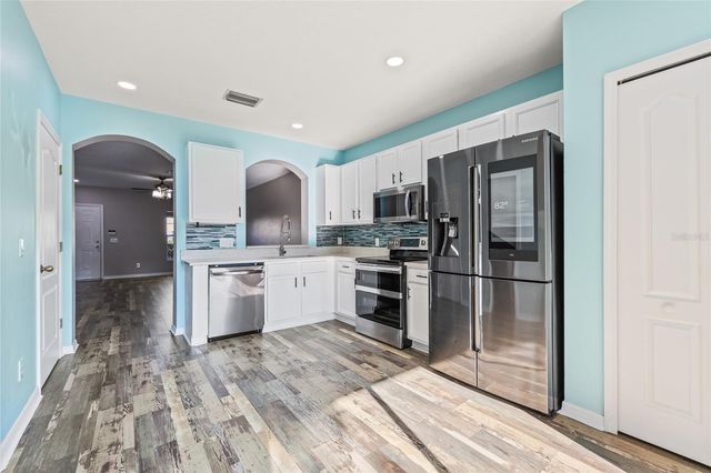 16302 SWAN VIEW CIRCLE, Odessa, FL 33556