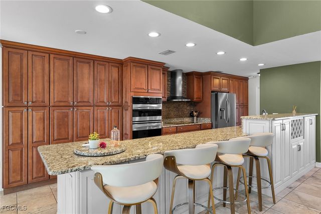 102 SE 42nd ST, Cape Coral, FL 33904