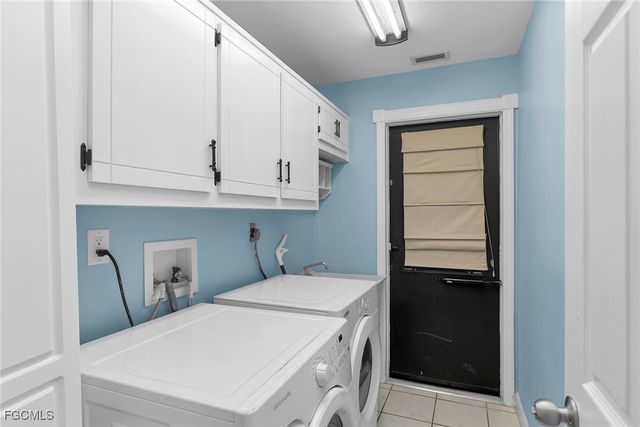 102 SE 42nd ST, Cape Coral, FL 33904