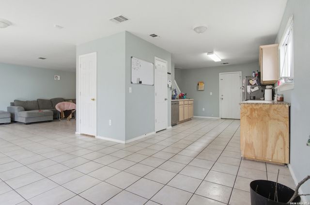 8330 Steep, Converse, TX 78109