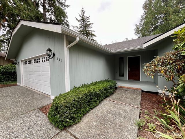 145 Fairway Pl, Sequim, WA 98382