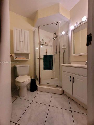 4801 NW 34th St 602, Lauderdale Lakes, FL 33319