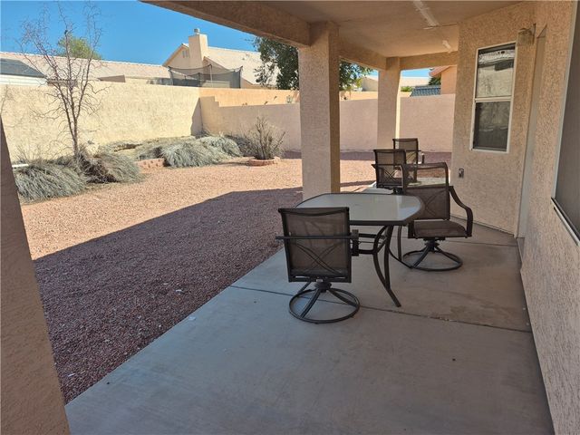 1929 E Emerald Lake Drive, Fort Mohave, AZ 86426