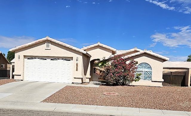 1929 E Emerald Lake Drive, Fort Mohave, AZ 86426
