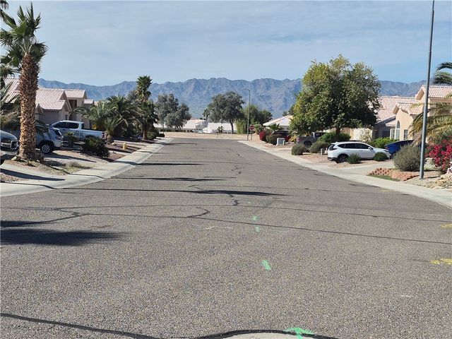 1929 E Emerald Lake Drive, Fort Mohave, AZ 86426