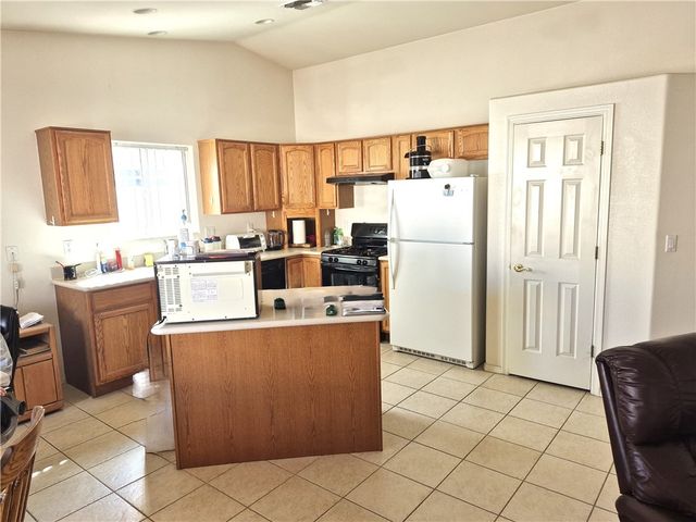 1929 E Emerald Lake Drive, Fort Mohave, AZ 86426