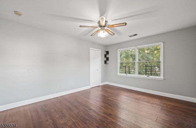 136 Haroldson Pl, Pompton Lakes Boro, NJ 07442