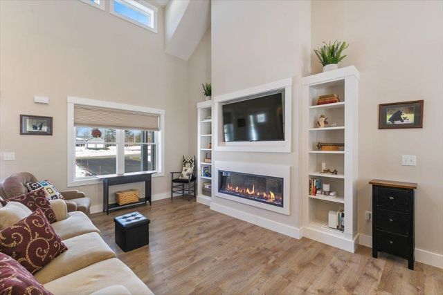 145 Gristmill Road, Fremont, NH 03044