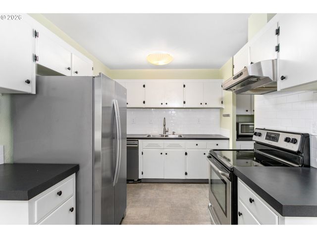 2811 N ARLINGTON Pl, Portland, OR 97217