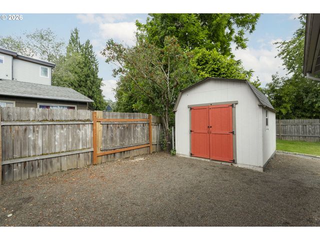 2811 N ARLINGTON Pl, Portland, OR 97217