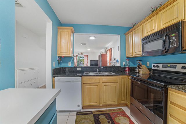 6631 Winfield Boulevard 1-6, Margate, FL 33063