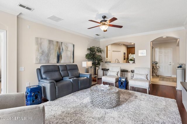 4480 DEERWOOD LAKE Parkway 626, Jacksonville, FL 32216