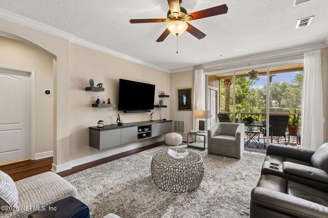 4480 DEERWOOD LAKE Parkway 626, Jacksonville, FL 32216