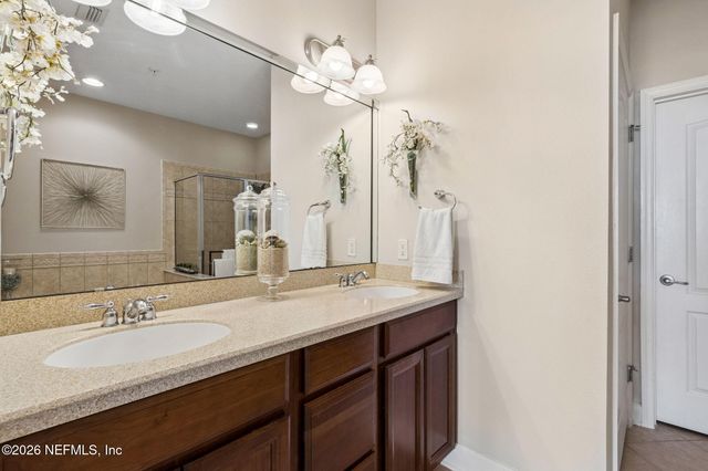 4480 DEERWOOD LAKE Parkway 626, Jacksonville, FL 32216