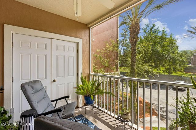 4480 DEERWOOD LAKE Parkway 626, Jacksonville, FL 32216