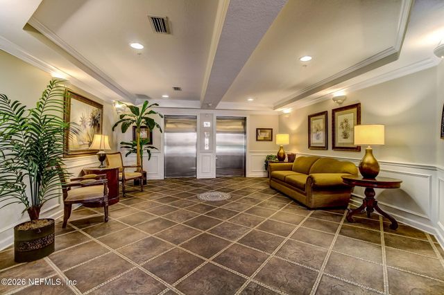 4480 DEERWOOD LAKE Parkway 626, Jacksonville, FL 32216
