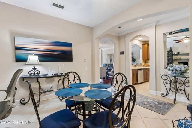 4480 DEERWOOD LAKE Parkway 626, Jacksonville, FL 32216