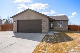 5380 E Buchanan Avenue, Iona, ID 83427