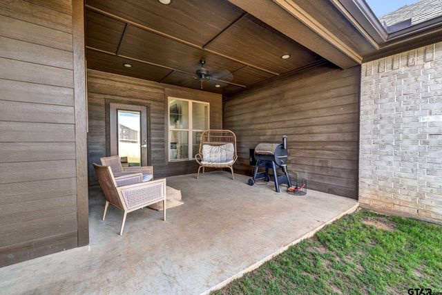 11308 Lindsey Garden Dr., Tyler, TX 75709