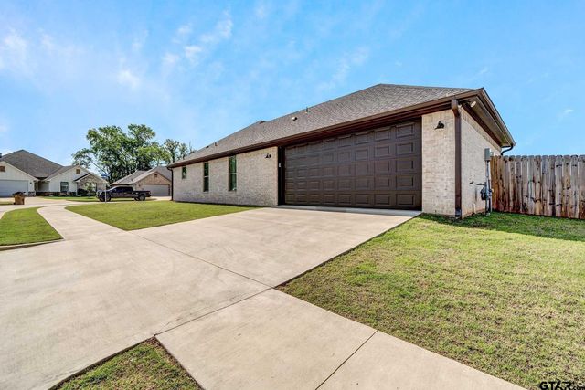 11308 Lindsey Garden Dr., Tyler, TX 75709