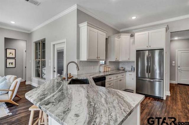11308 Lindsey Garden Dr., Tyler, TX 75709