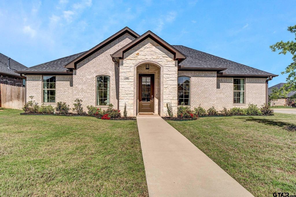 11308 Lindsey Garden Dr., Tyler, TX 75709