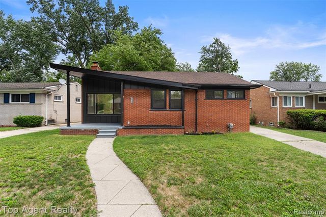 24300 Seneca Street, Oak Park, MI 48237