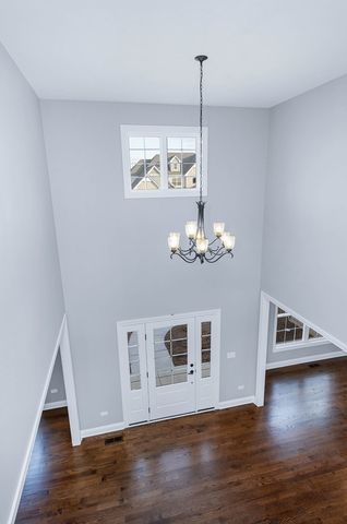 2004 Oldfield Road, Darien, IL 60561