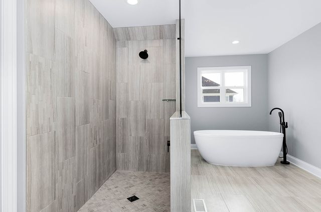 2004 Oldfield Road, Darien, IL 60561